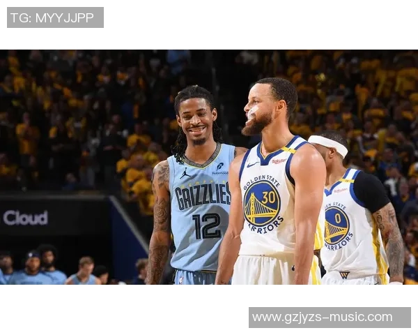 2015年季后赛勇士与灰熊第六场激战回顾与精彩瞬间分析