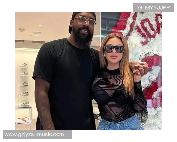 一日夫妻百日恩,拉尔萨为大儿子庆生,却晒出合影前夫皮蓬相片